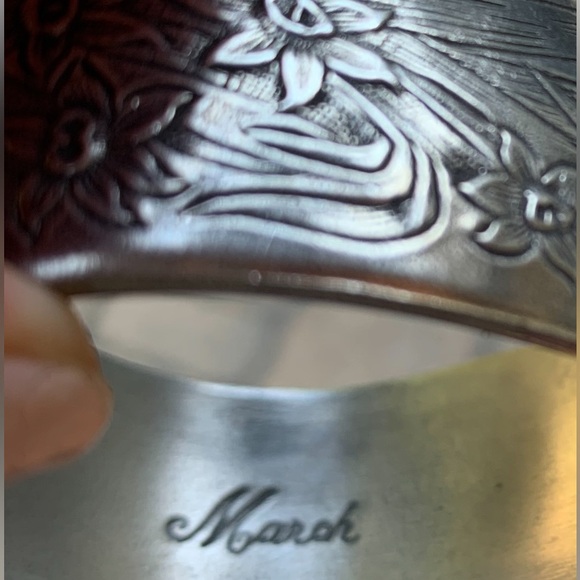 Pewter March Jonquil Daffodil Cuff Bracelet by Salisbury - Picture 4 of 10